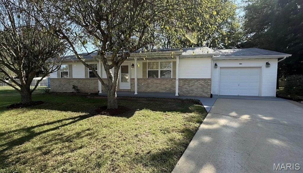 301 Ackerman Place - Photo 1