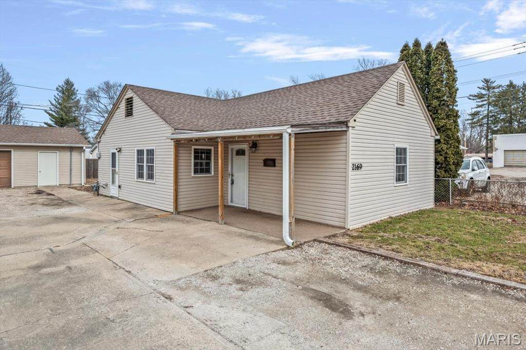 2169 North Grand Avenue - Photo 1