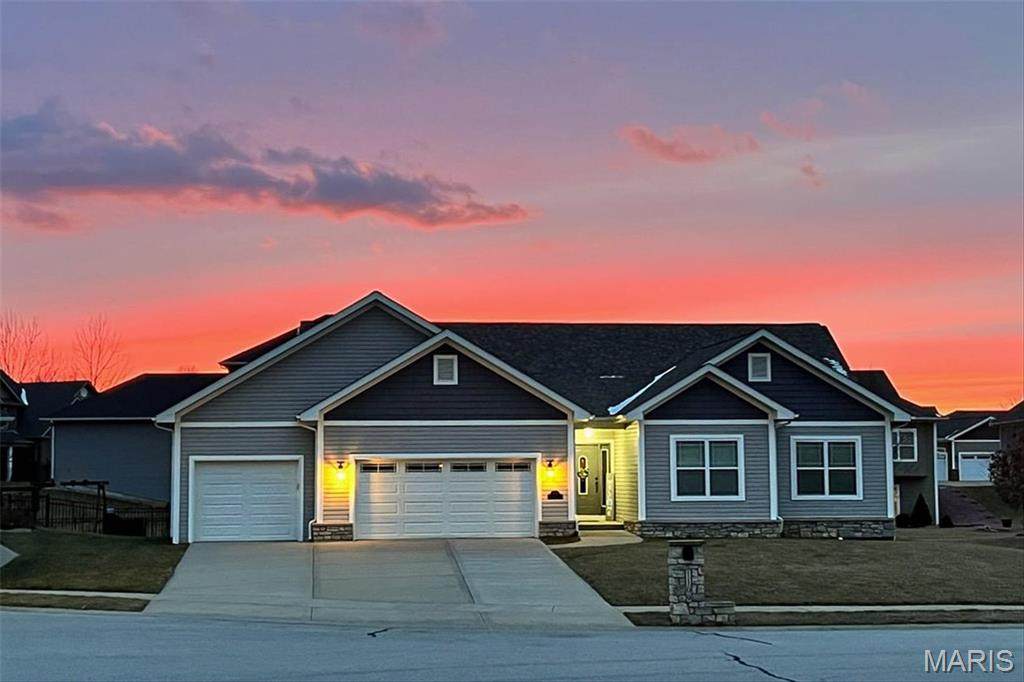 1109 Macintosh Court - Photo 1