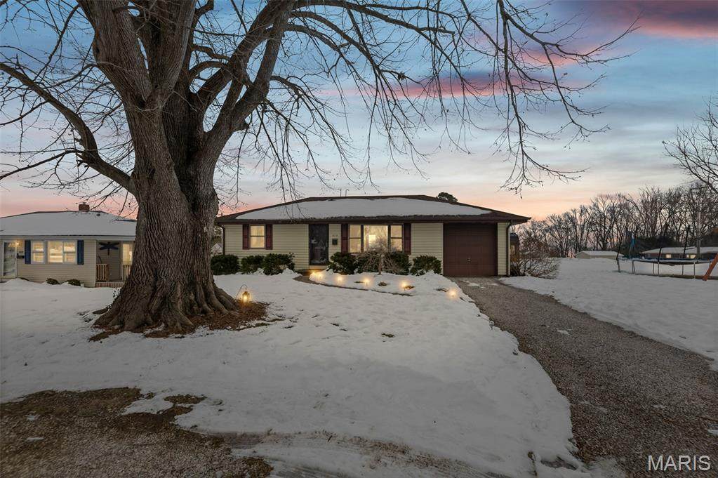 610 Ridge Avenue - Photo 1