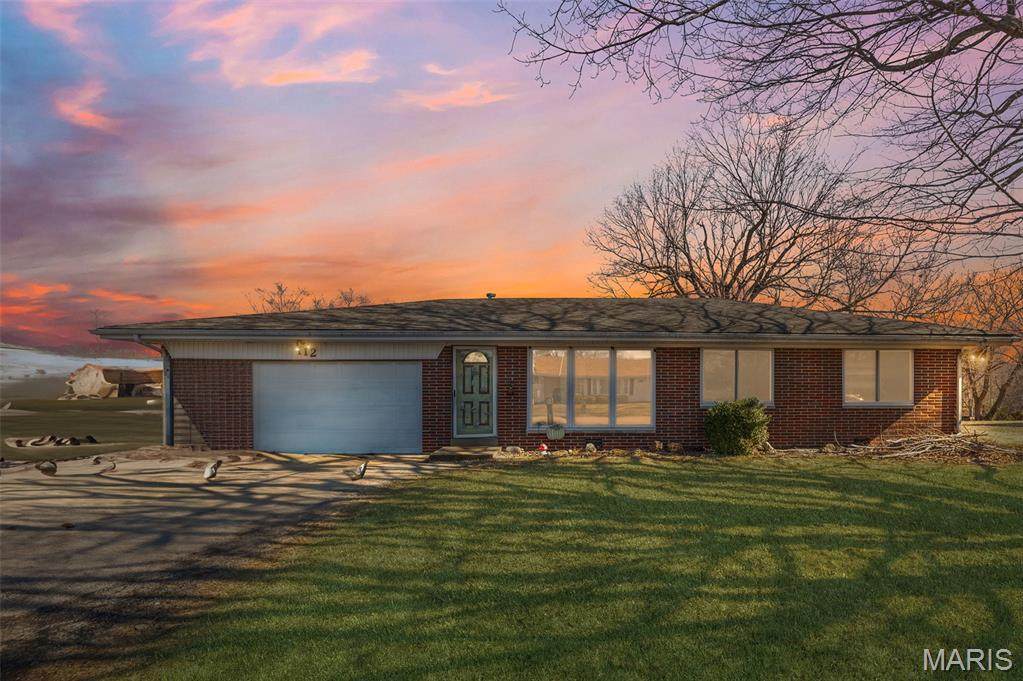 112 Freedom Drive - Photo 1