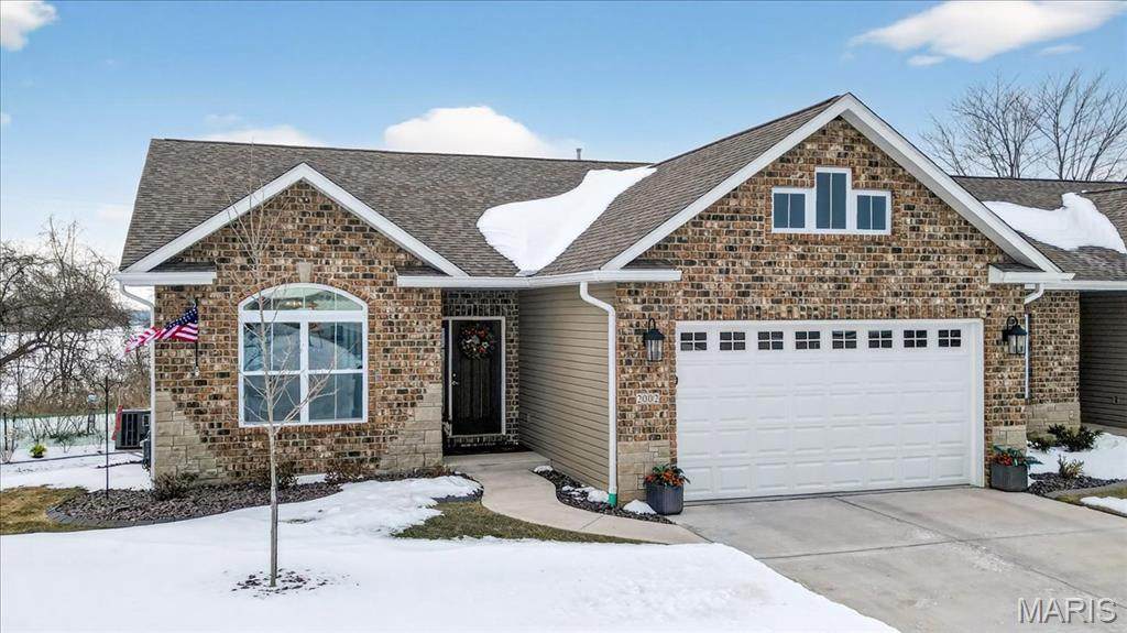 2002 Morningside Place - Photo 1