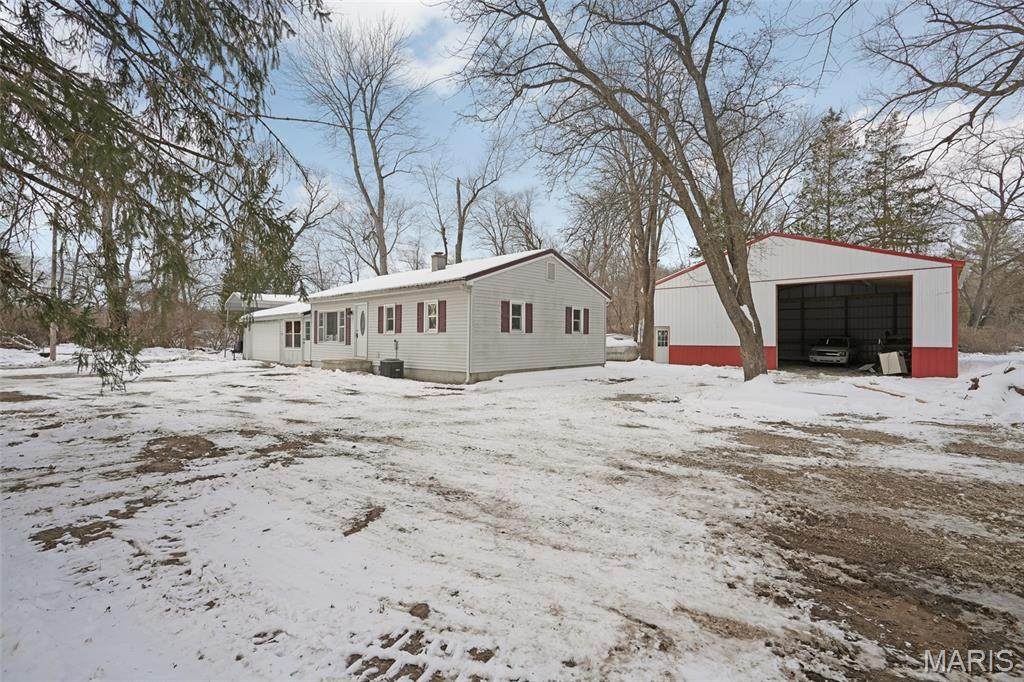 9614 Holdener Place - Photo 1