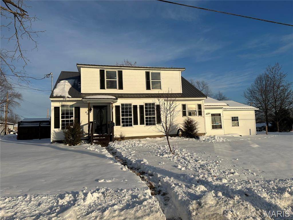 404 S. Vine Street - Photo 1