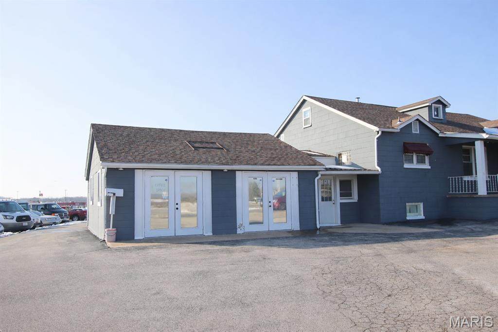 655 Springfield Road - Photo 1