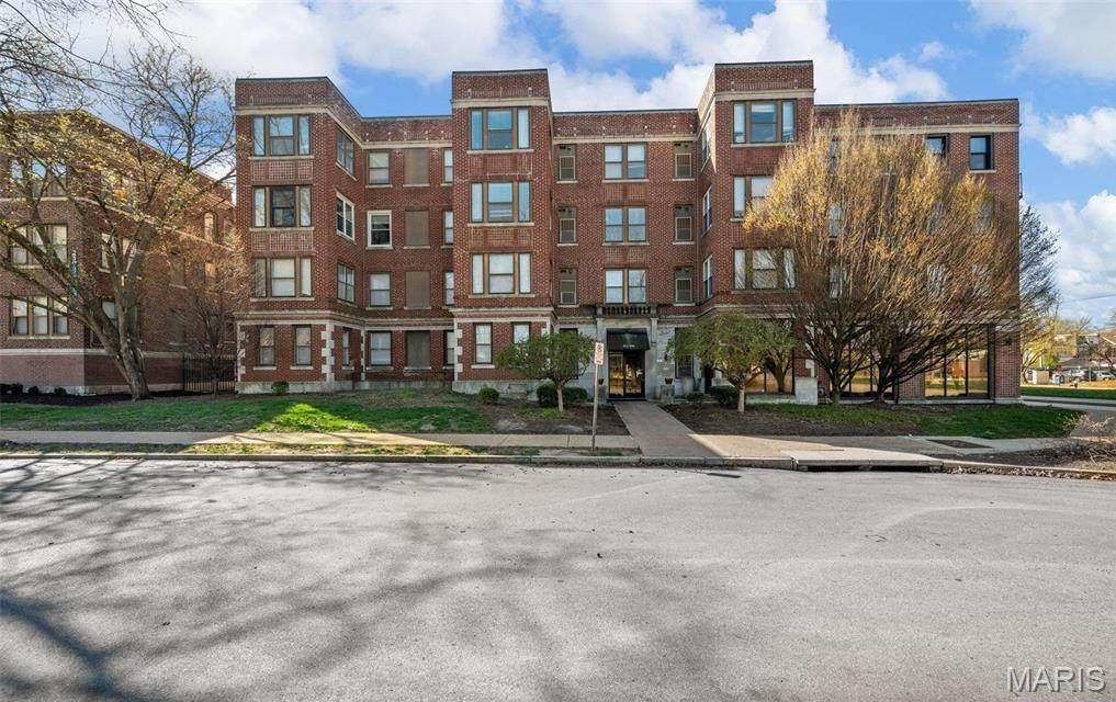 5696 Kingsbury Avenue - Photo 1