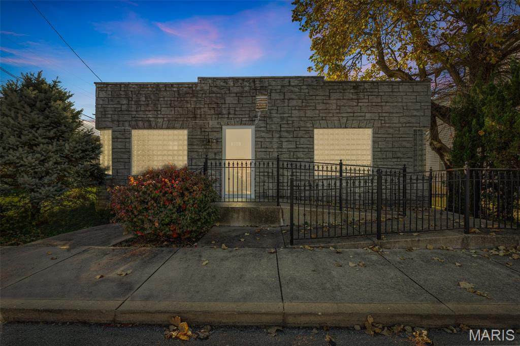 250 Main Street - Photo 1