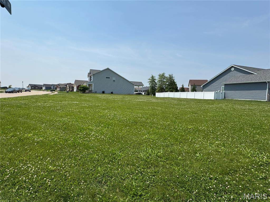 420 Chamberlain Drive - Photo 1