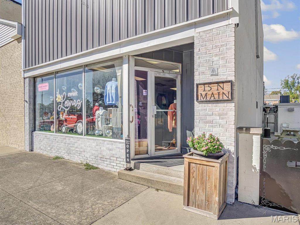 15 Main Street - Photo 1