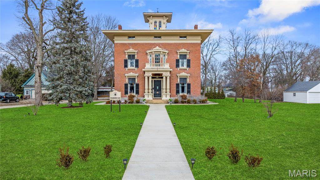 876 State Street - Photo 1