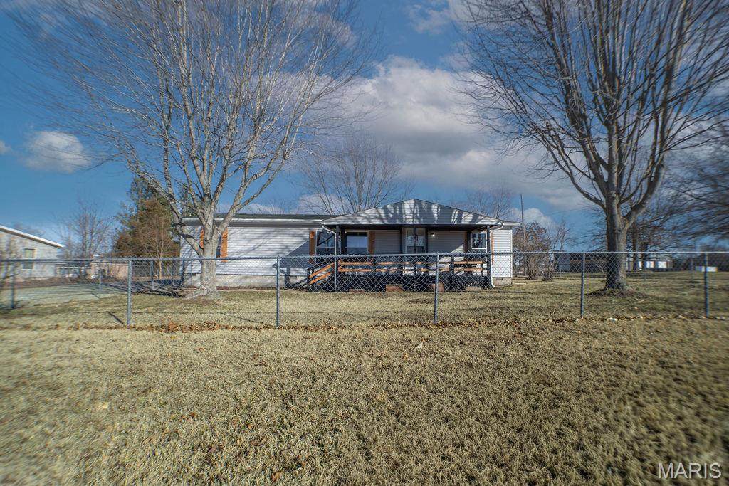 2140 Foxwood Court - Photo 1