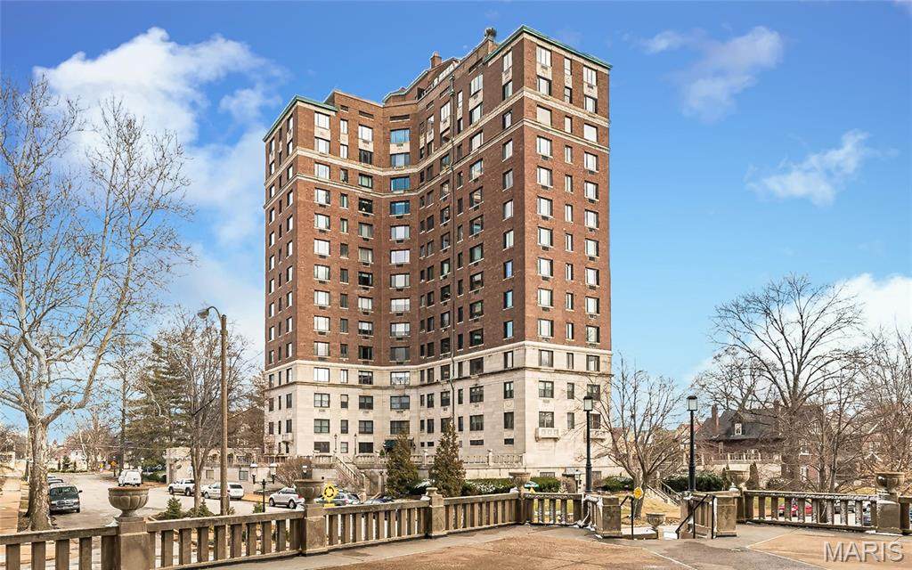 410 Newstead Avenue - Photo 1