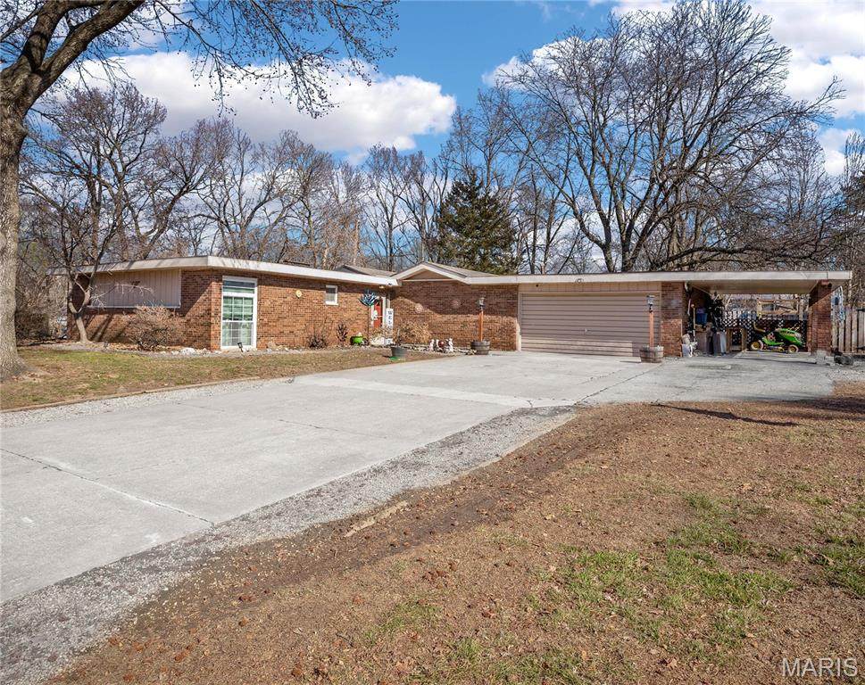 204 Emery Street - Photo 1