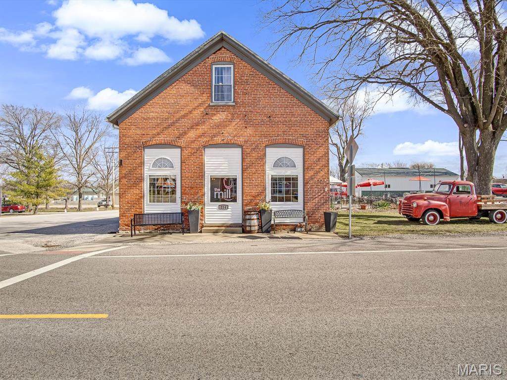 214 Main Street - Photo 1