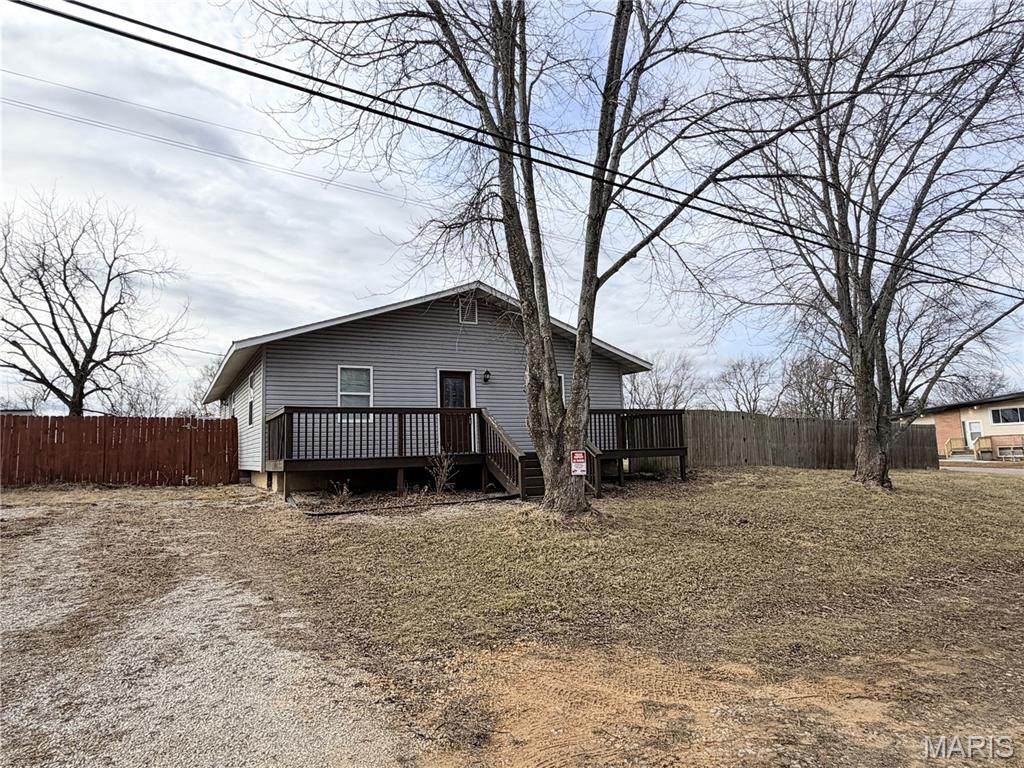 1501 Roberts Street - Photo 1