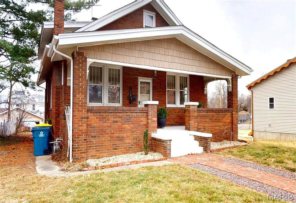 229 Commercial Street - Photo 1