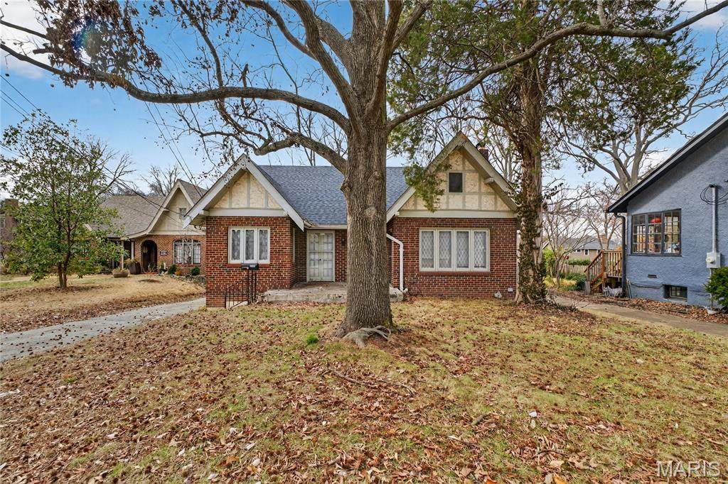 8369 Big Bend Boulevard - Photo 1