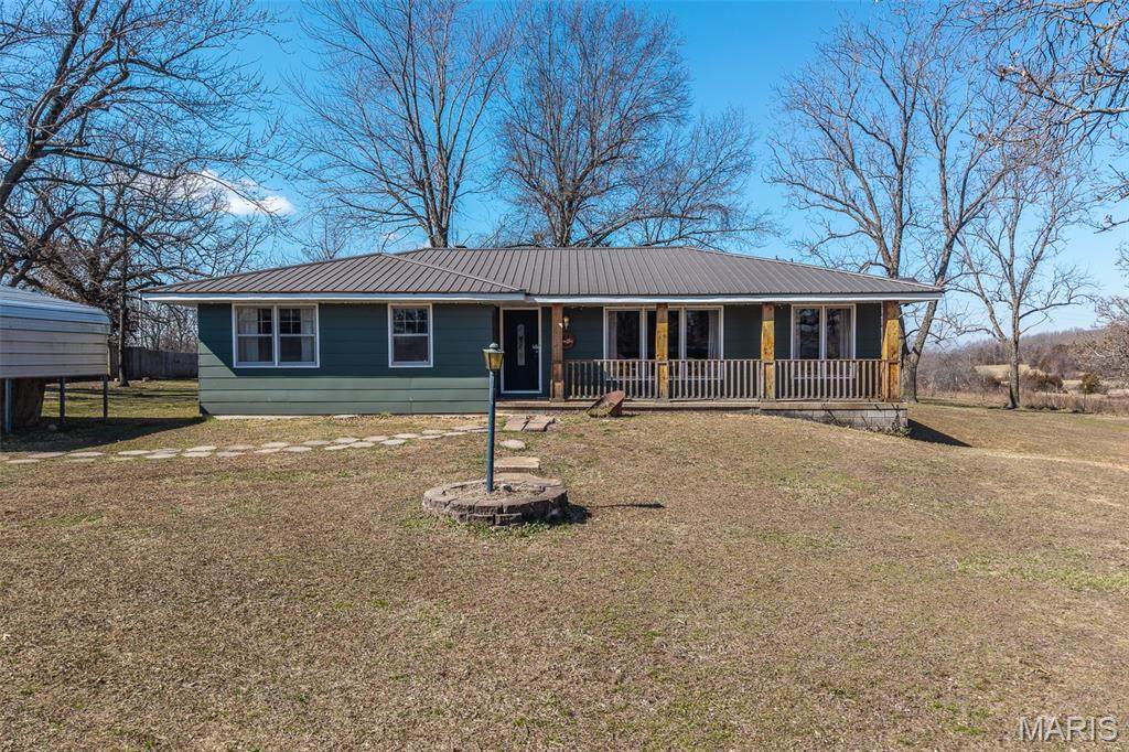 407 Newport Avenue - Photo 1
