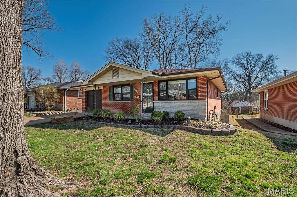 8348 Vasel Drive - Photo 1