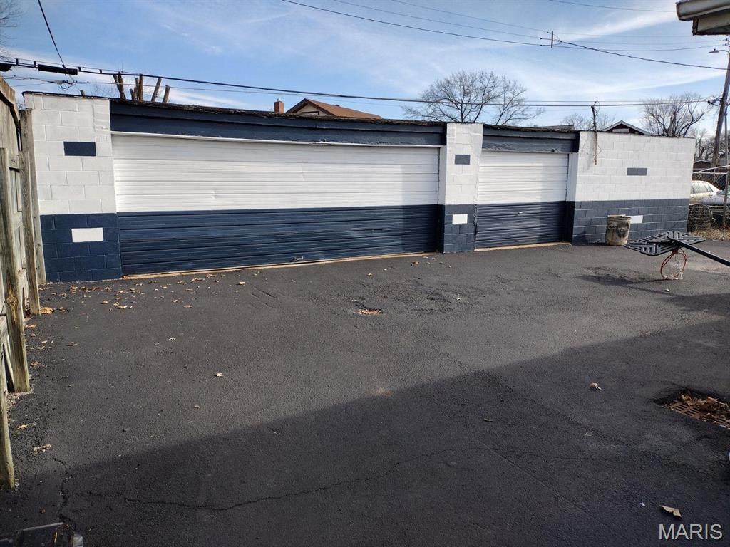 7950 Broadway - Photo 1