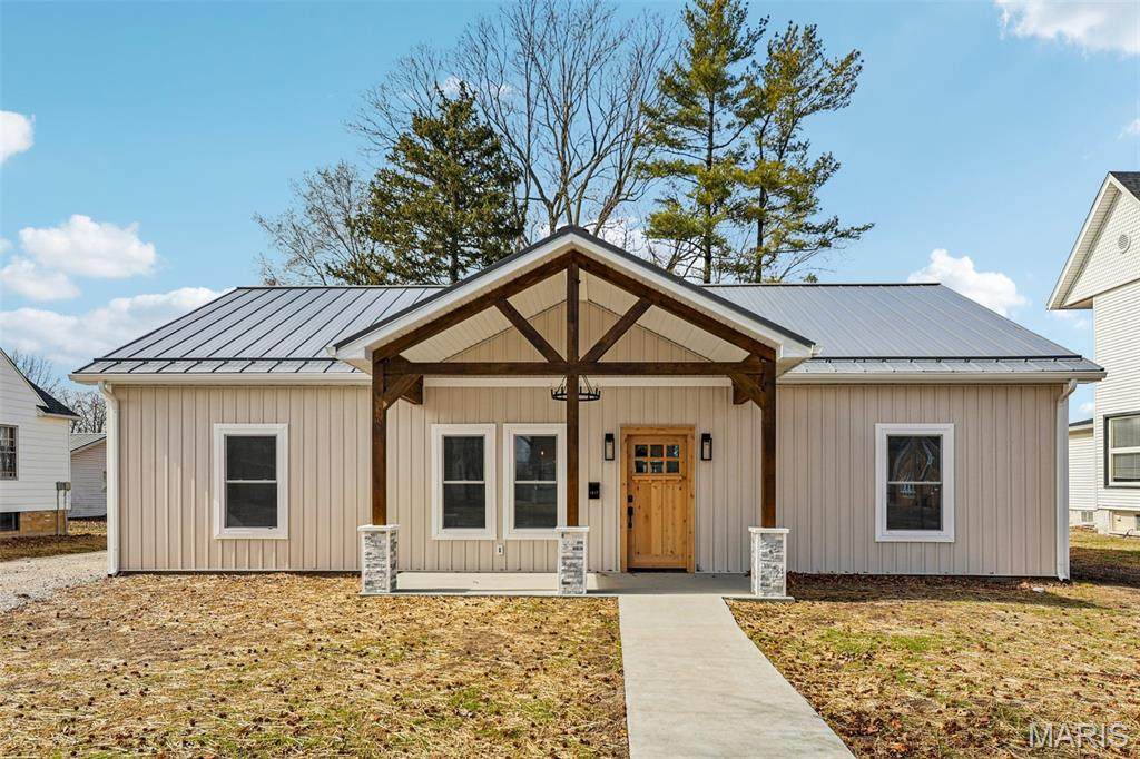 1517 State Street - Photo 1