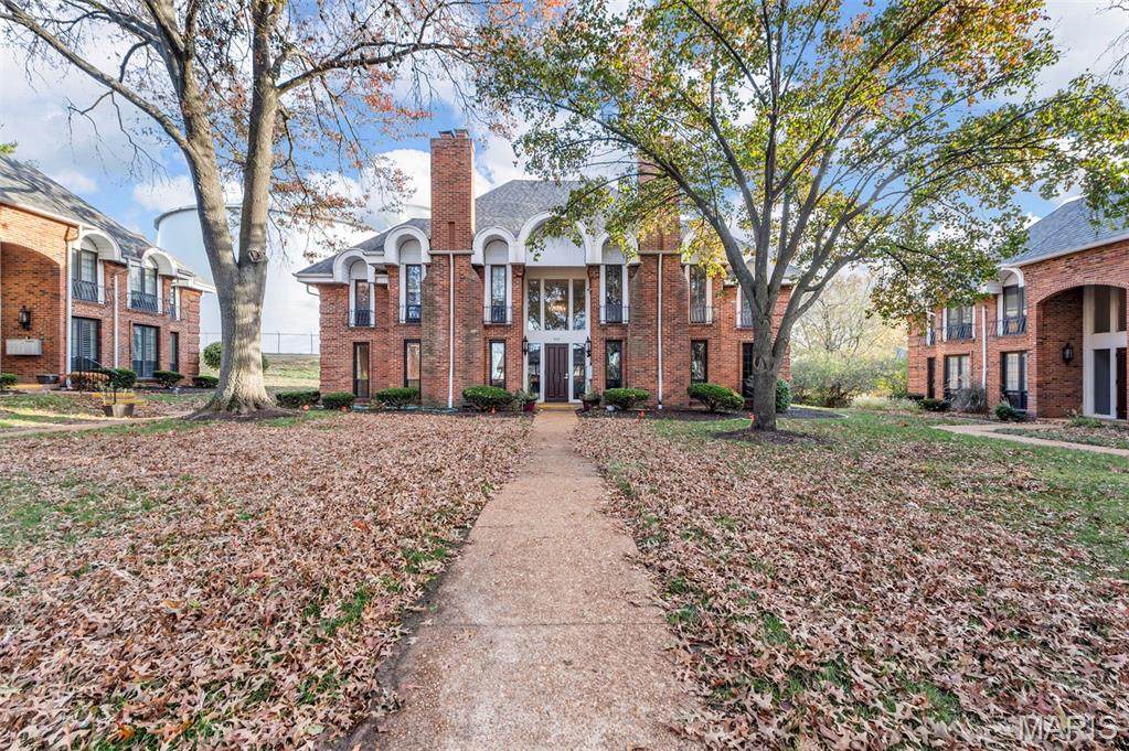 916 Claytonbrook Drive - Photo 1
