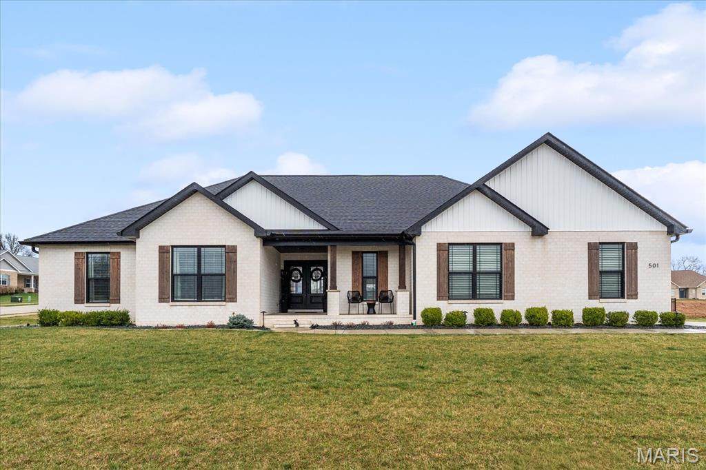 501 Master Court - Photo 1