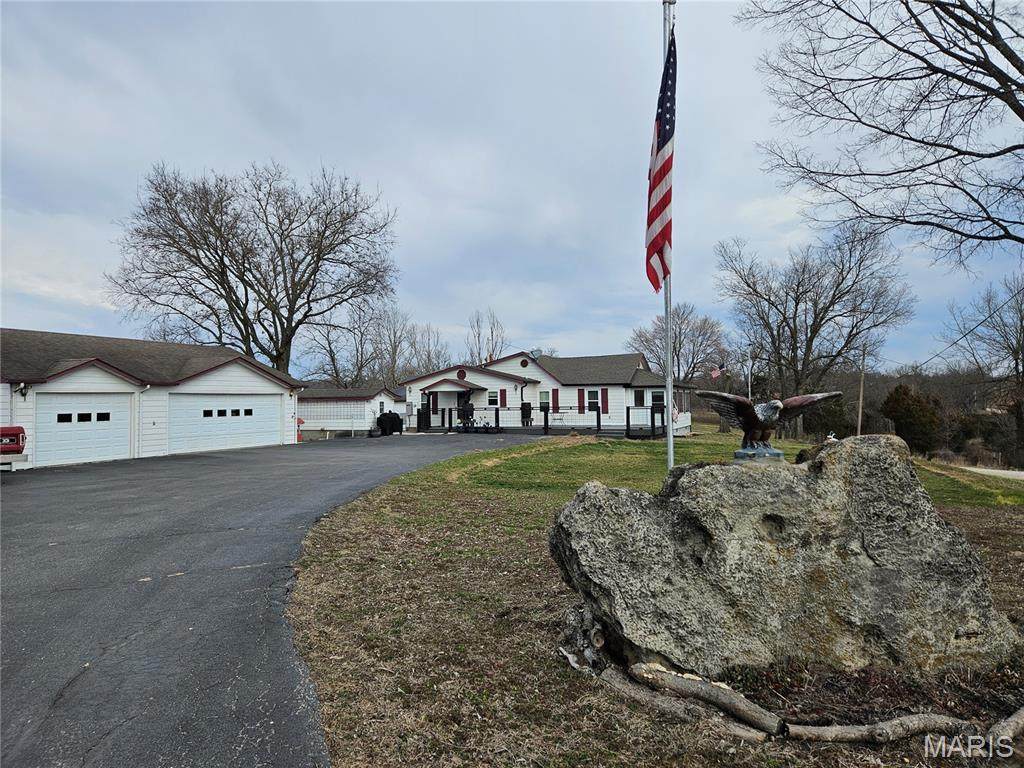 22625 Redwood Road - Photo 1