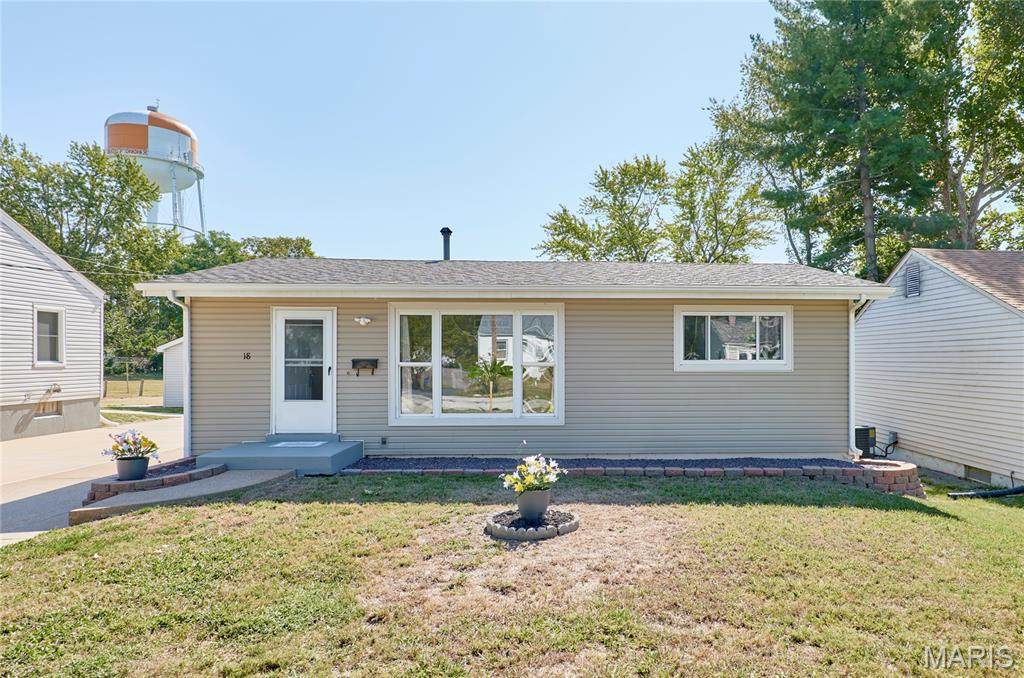 18 White Drive - Photo 1