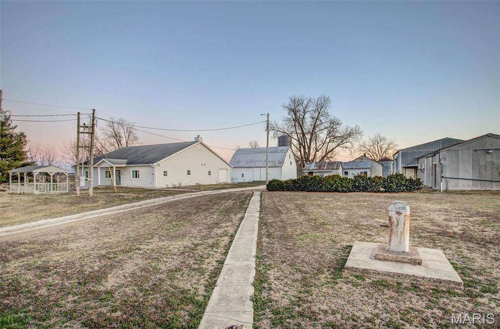 1341 Schleeper Lane - Photo 1