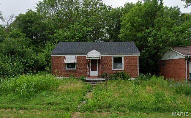 1337 43rd Street - Photo 1