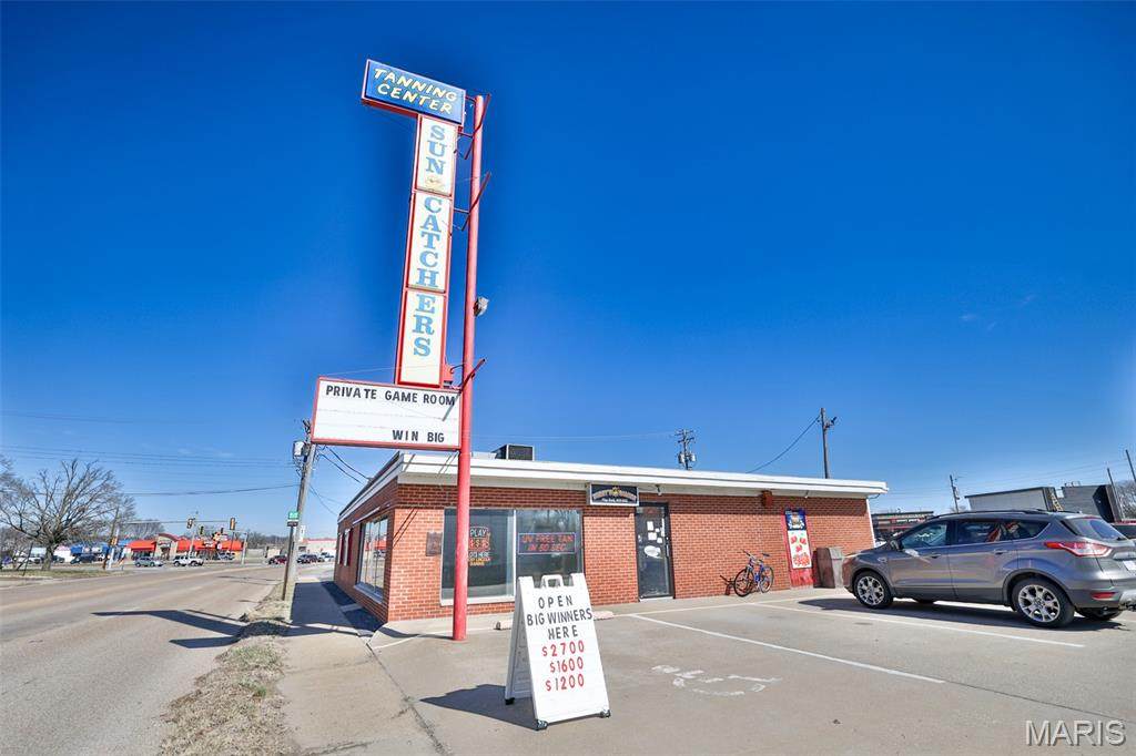 1103 Acton Avenue - Photo 1