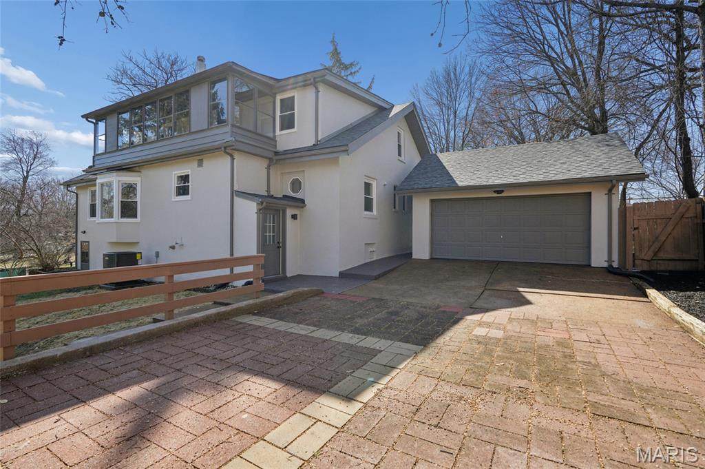 10235 Thorpe Avenue - Photo 1