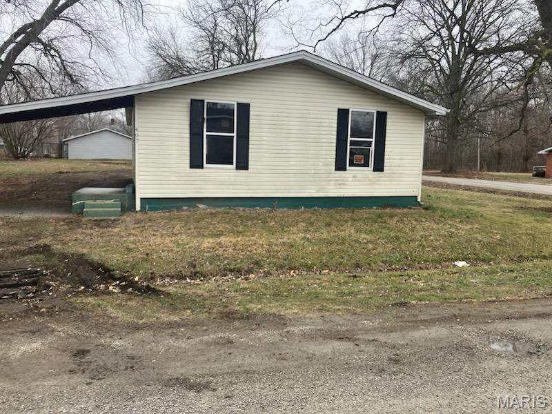 407 Illinois Street - Photo 1
