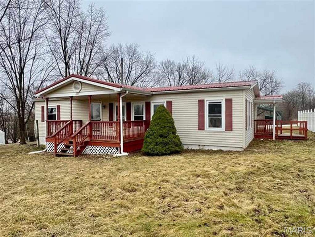 355 Bainbridge Street - Photo 1