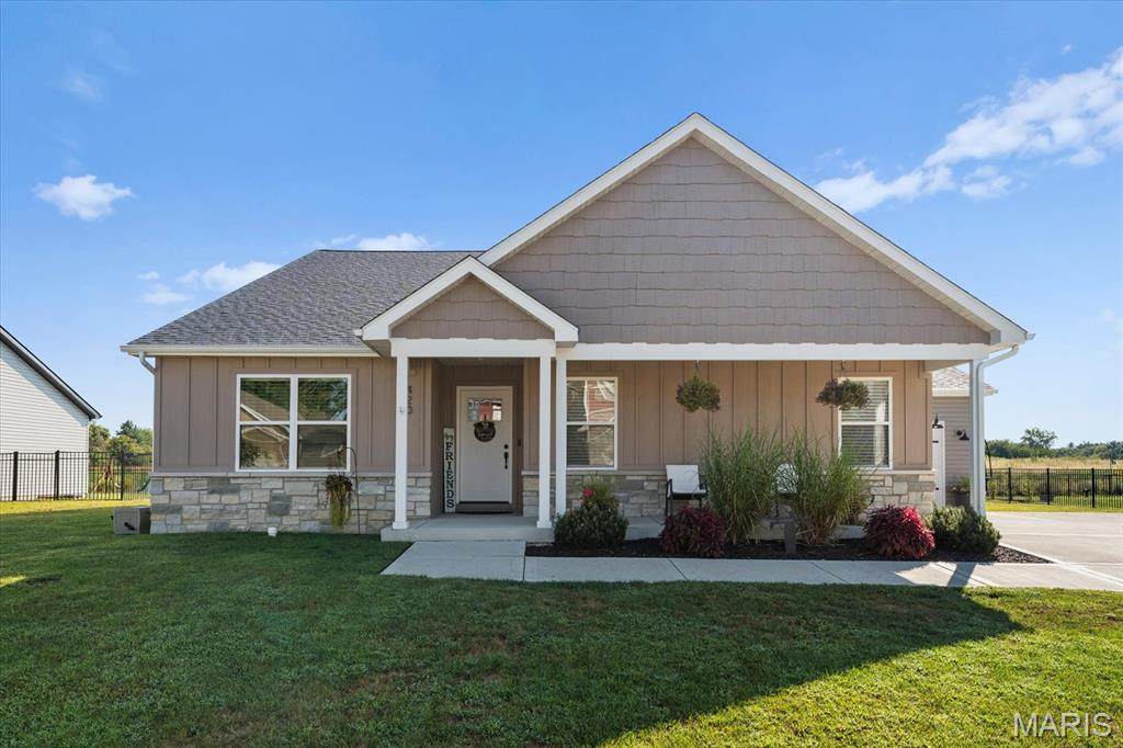 420 Foxtail Drive - Photo 1