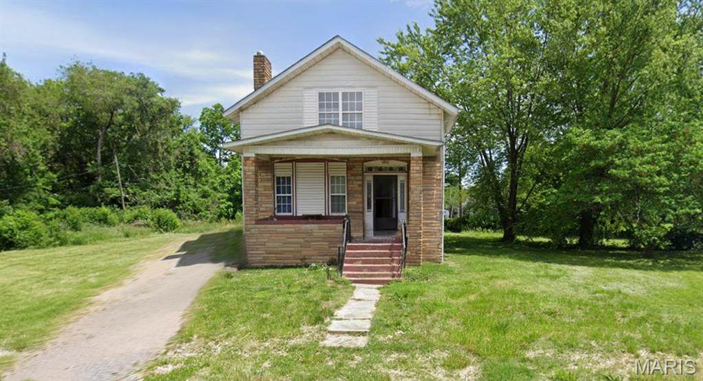 3325 Bond Ave - Photo 1