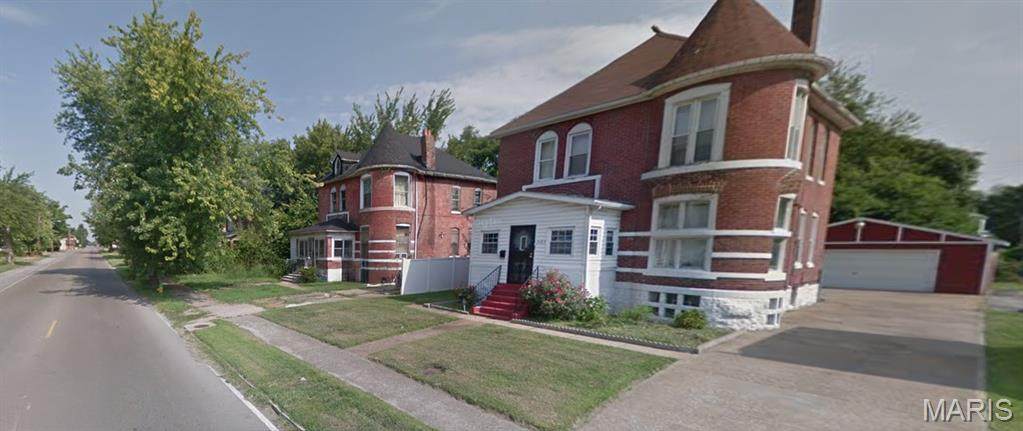 3101 Bond Avenue - Photo 1