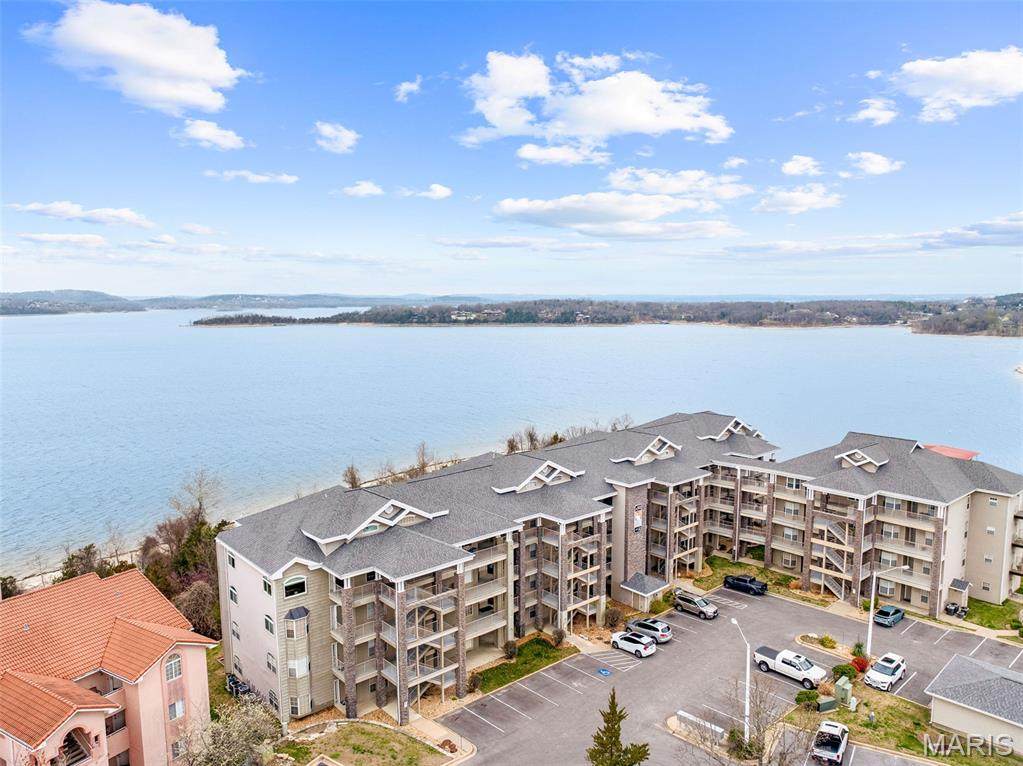 680 Emerald Pointe Drive - Photo 1