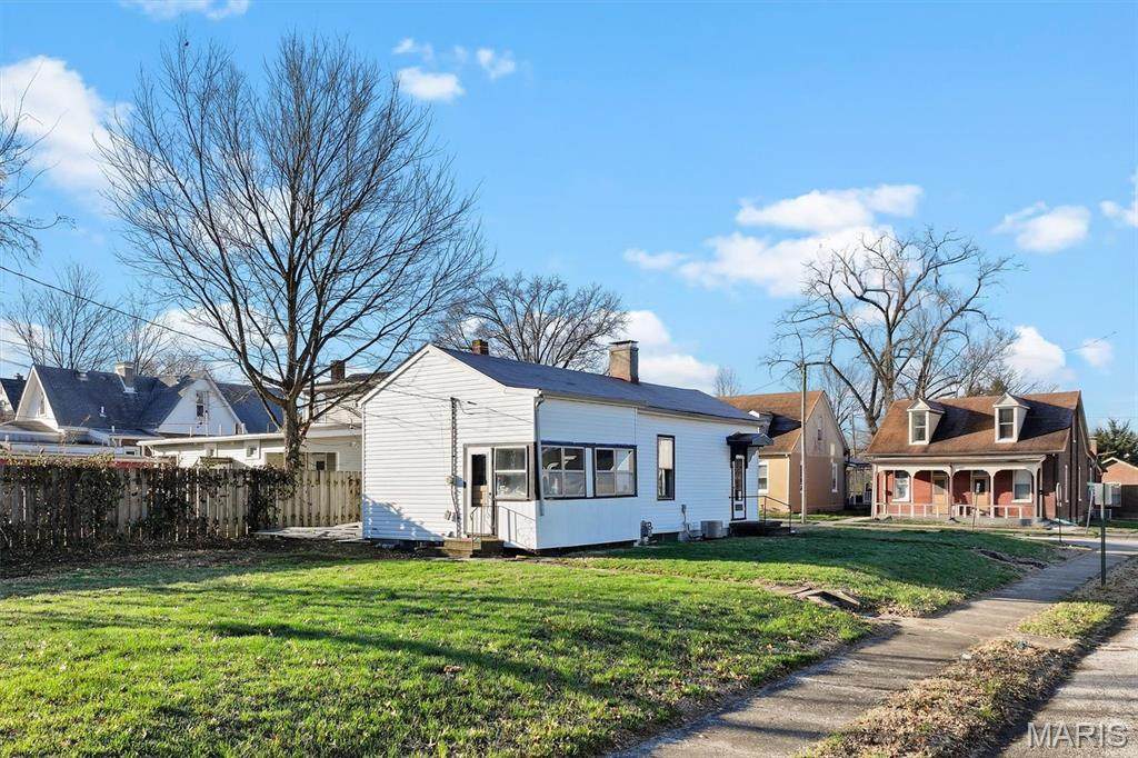 722 Bristow Street - Photo 1