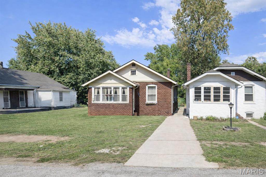 1511 College Avenue - Photo 1