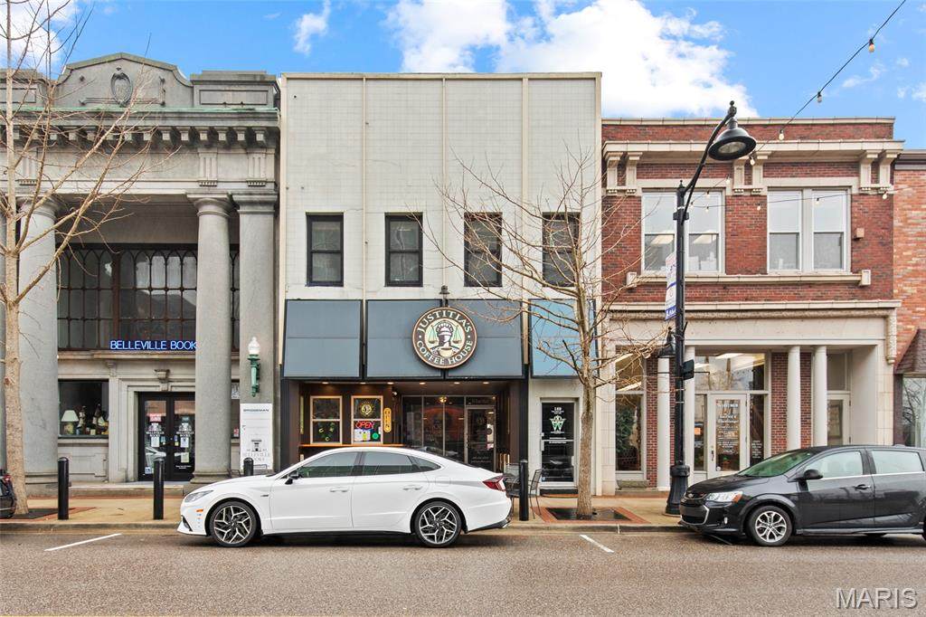 18 Main Street - Photo 1