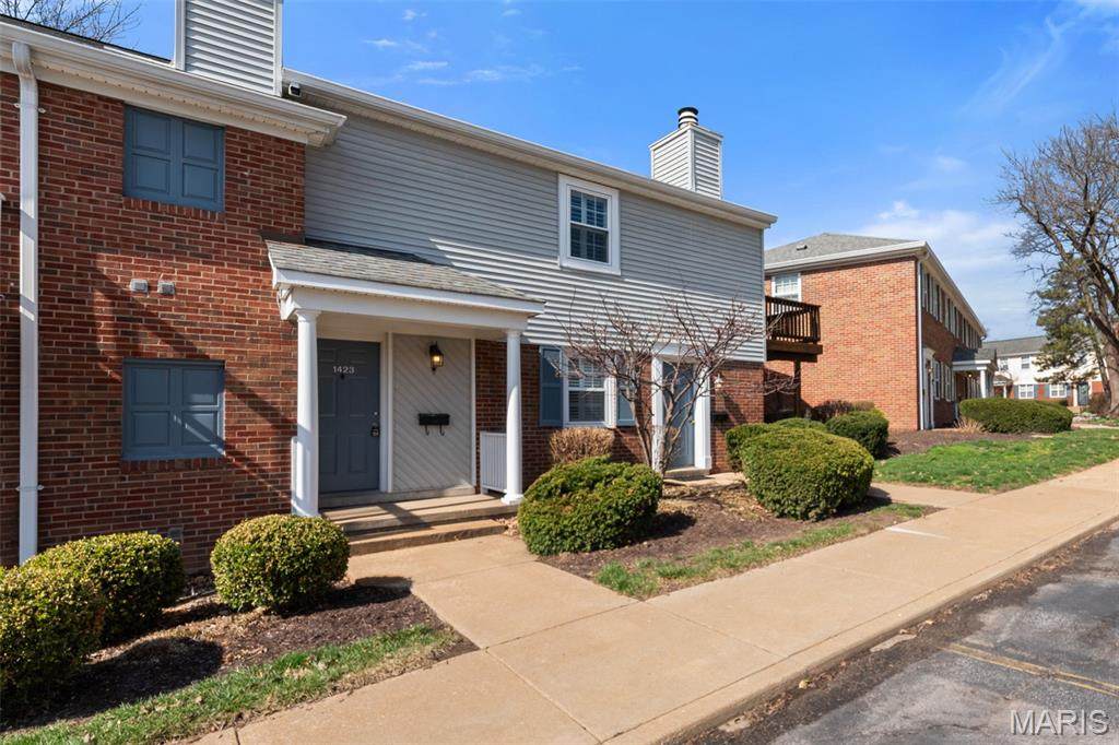 1423 Peacock Lane - Photo 1