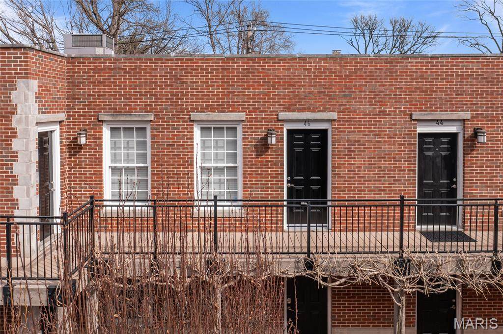 46 Carriage Lane - Photo 1