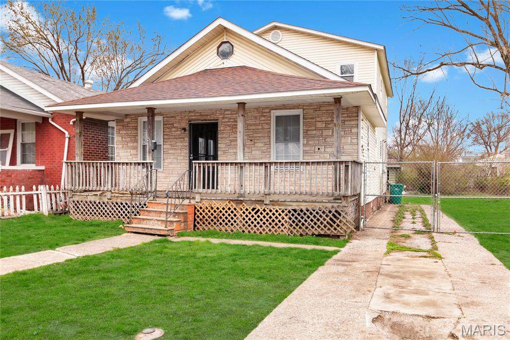 532 27th Street - Photo 1