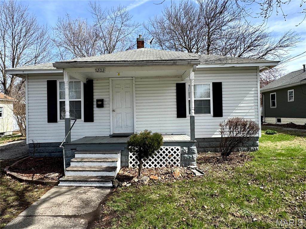 1202 Madison Street - Photo 1