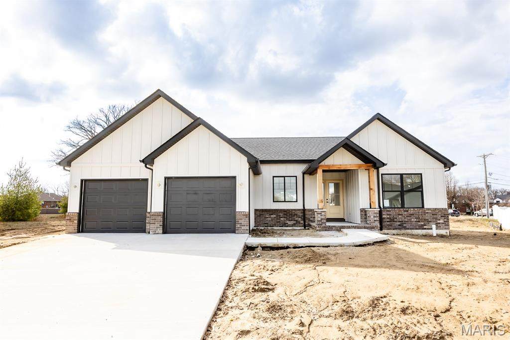 720 Mortar Street - Photo 1