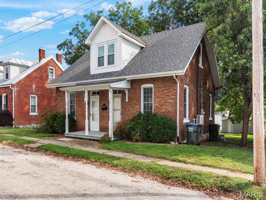 306 Walnut Street - Photo 1
