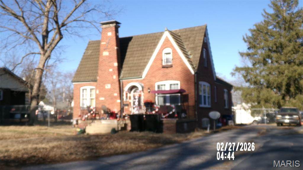 807 Gass Avenue - Photo 1