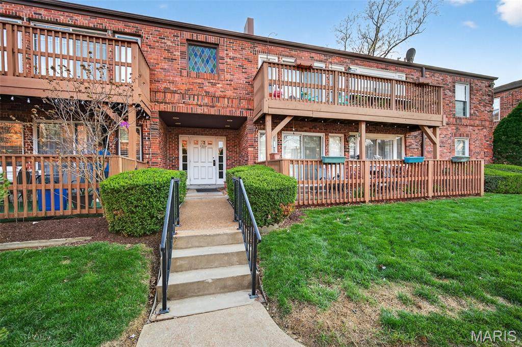 4294 Chateau De Ville Drive - Photo 1